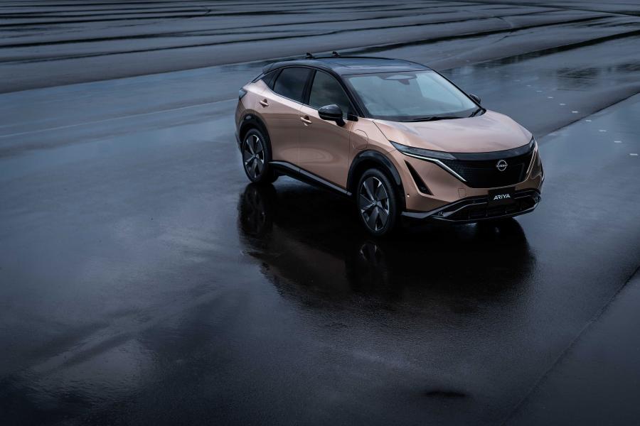  Nissan Ariya e-4orce 2020 года  (JP) (фото 10 из 53)